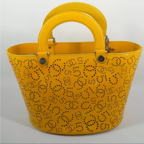 CHANEL Handbags - Chanel No 5 Statement Yellow Patent Leather Large Tote Bag - Free Shipping USA